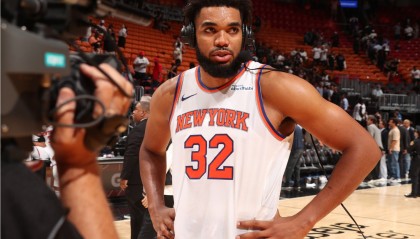 开云官网-🎤唐斯谈球队慢热：我们总是给自己挖坑，早就说过不能一直这样