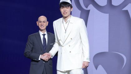 开云官方-杨瀚森前曾有8位中国球员被选中❤️3人未登陆 姚易双星闪耀✨️