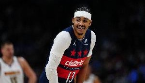 开云直播-末节没打！普尔13中8&amp;5记三分拿到23分 5次失误